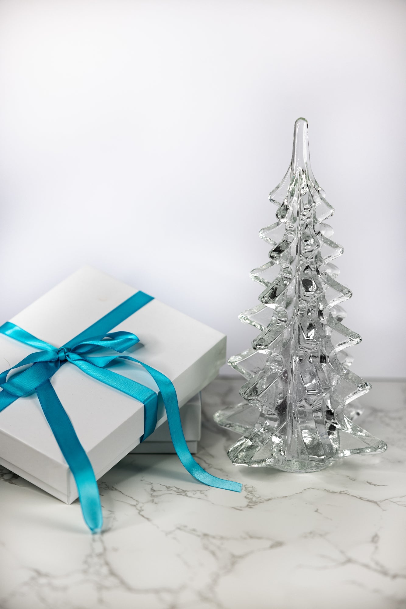 Art Glass 11" Decorative Christmas Tree - GW608