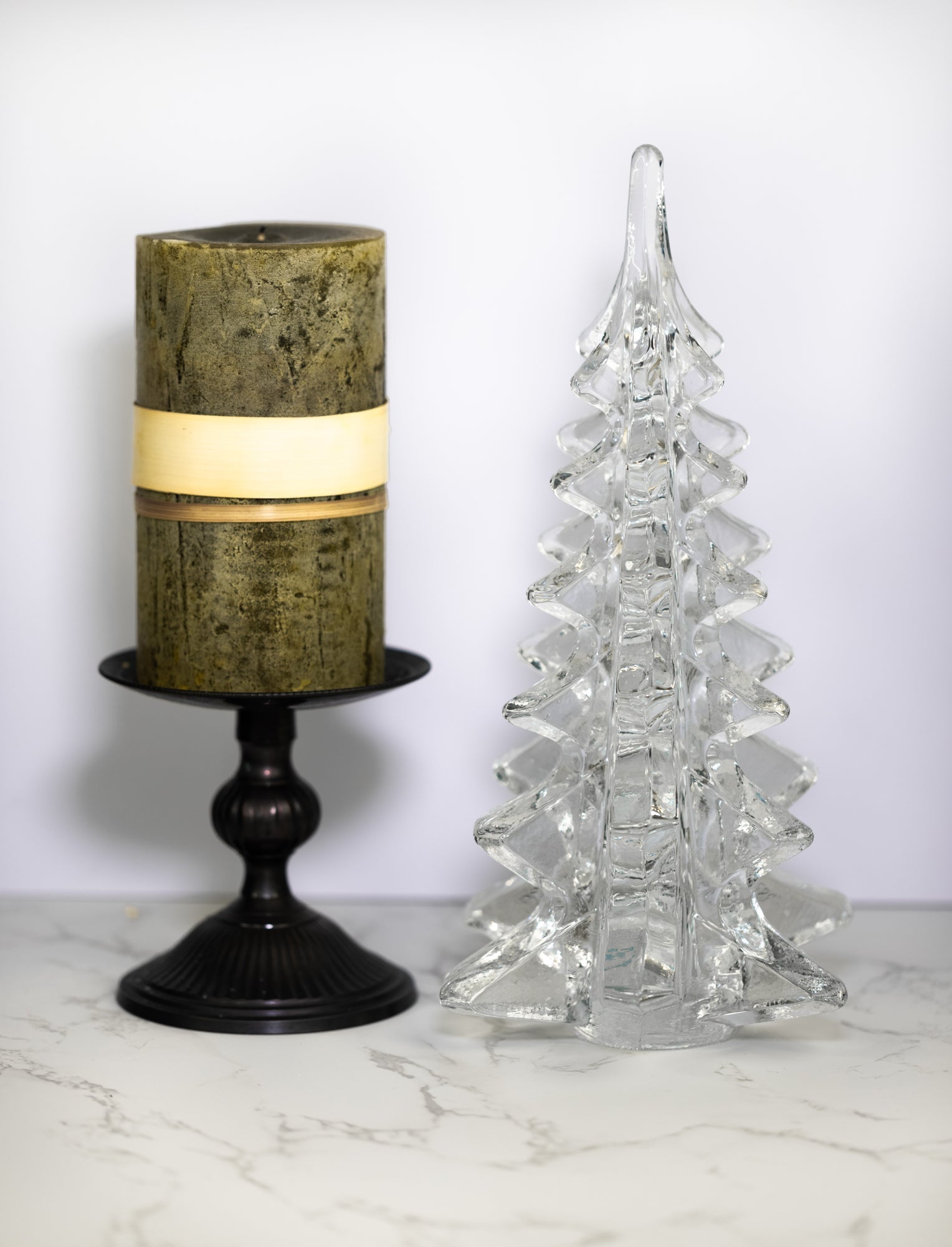 Art Glass 11" Decorative Christmas Tree - GW608
